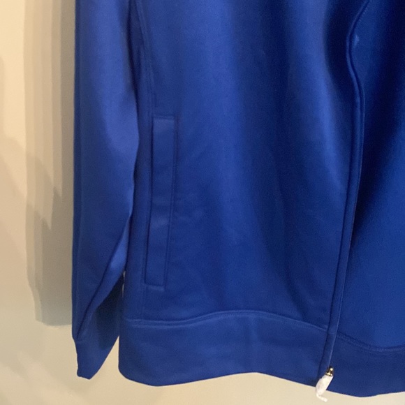 ⭐️2/$10 - Sport Tek Blue Zip Up - Picture 2 of 3